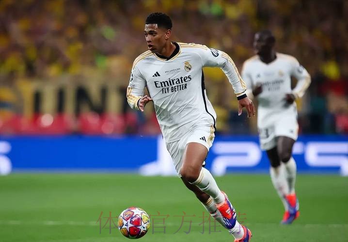 本泽马离队打乱皇马计划 贝林厄姆转会收入低预期 本泽马离队打乱皇马计划 贝林厄姆转会收入低预期